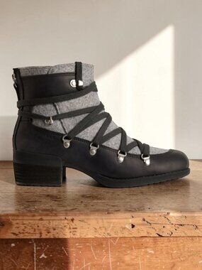 (New) Merrell – Shiloh II‎ Warm Leather Boots (Black/Gray) – Women's 7